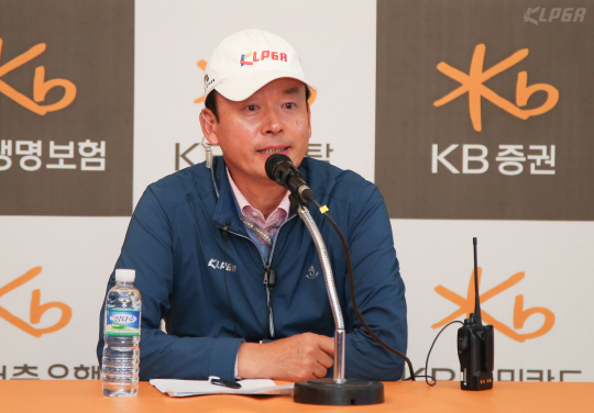 KLPGA 경기위원장 ‘프린지 논란’ 책임 지고 사퇴