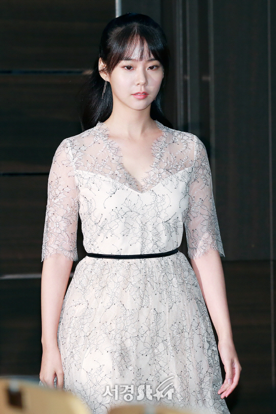 가수 겸 배우 한승연이 23일 오후 서울 마포구 상암 JTBC에서 열린 JTBC 웹드라마 ‘막판로맨스’ 제작발표회에 참석하고 있다.