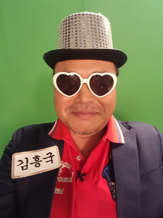 김흥국 전국의 59년생 남녀 대상 연말 ‘59돼지파티’개최