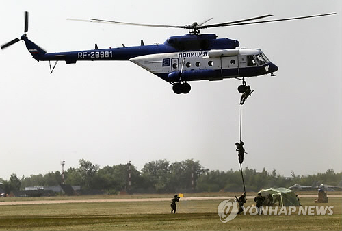 북극해 인근서 8명 탑승 러시아 헬기 추락…생사 확인 안돼