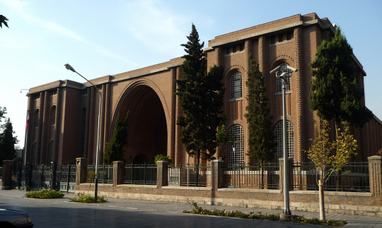특별전 ‘신라와 페르시아, 공동의 기억’이 개최되는 이란국립박물관 구관. 프랑스 건축가 앙드레 고다드의 작품이다./사진제공=국립경주박물관