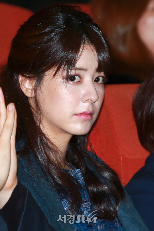 배우 후지이 미나가 2일 오후 서울 종로구 씨네큐브 광화문에서 열린 ‘제15회 아시아나국제단편영화제’ 개막식에 참석하고 있다.