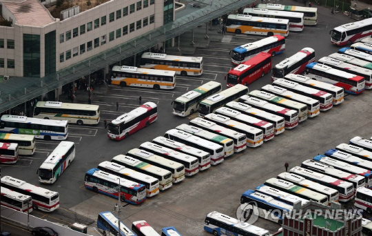부산~경남 시외버스 3일부터 파업 돌입…“근무 일수 줄여달라”