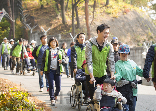 코오롱사회봉사단, ‘꿈을 향한 삼남길 트레킹’ 진행