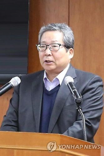 최양하 한샘 회장 “여직원 돌보지 못한 점 뼈아프게 생각해”