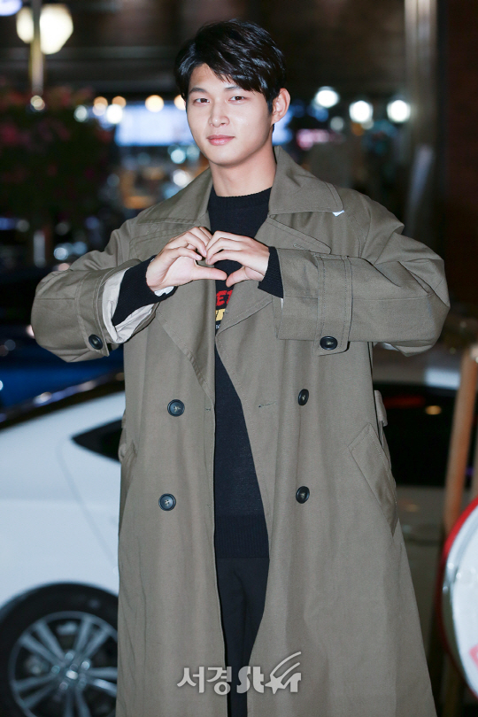 배우 이서원이 6일 오후 서울 영등포구 한 음식점에서 열린 MBC 드라마 ‘병원선’ 종방연에 참석하고 있다.