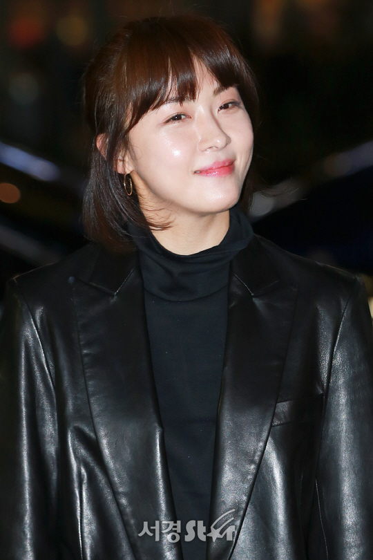 배우 하지원이 6일 오후 서울 영등포구 한 음식점에서 열린 MBC 드라마 ‘병원선’ 종방연에 참석하고 있다.