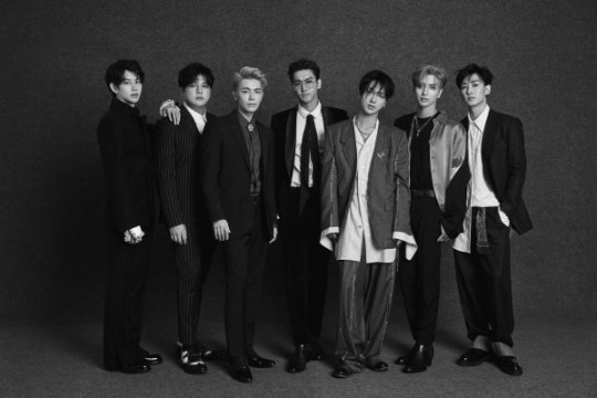 슈퍼주니어 ‘블랙 수트’ 글로벌 시장 강타 ‘한류 제왕’ 위엄 입증