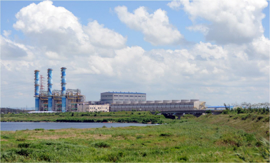 경기도 평택 오성의 한 LNG복합화력발전소 전경