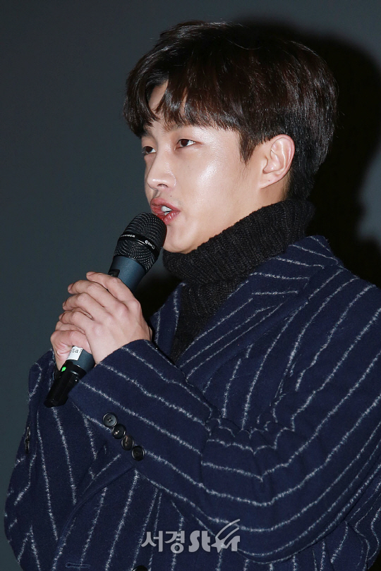 배우 김민석이 11일 오후 서울 용산구 CGV 용산아이파크몰에서 진행된 영화 ‘미옥’ 무대인사에 참석했다.