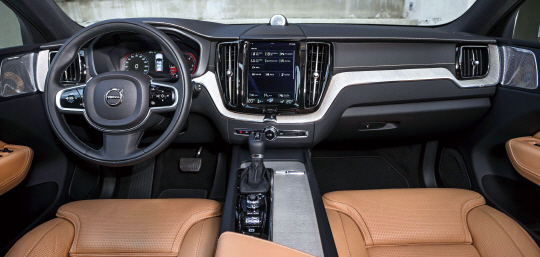 볼보를 대표하는 중형 SUV의 진화, 스타일·성능·안전성 크게 향상됐다