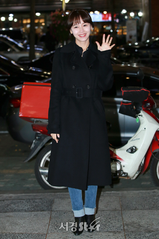 배우 강성연이 14일 오후 서울 영등포구 한 음식점에서 열린 MBC 일일드라마 ‘돌아온 복단지’ 종방연에 참석하고 있다.