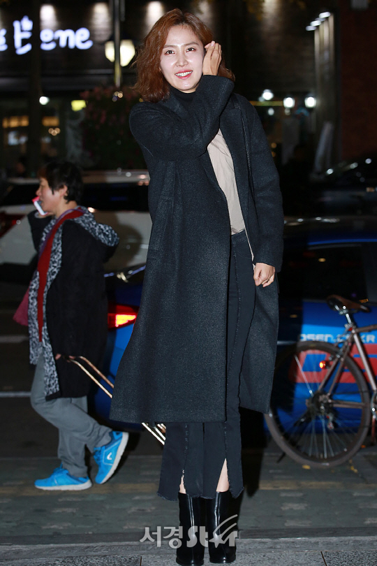 배우 신동미가 16일 오후 서울 영등포구 한 음식점에서 열린 tvn 수목드라마 ‘부암동 복수자들’ 종방연에 참석했다.
