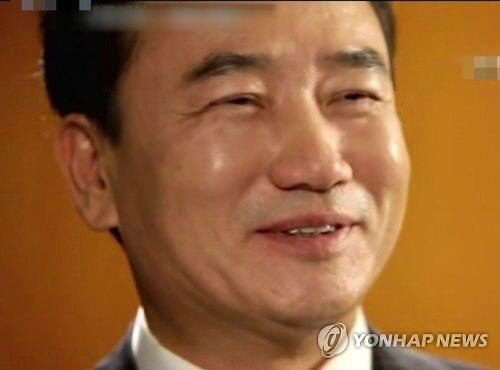 최호식 ‘호식이두마리치킨’ 전 회장이 재판에 넘겨졌다./연합뉴스