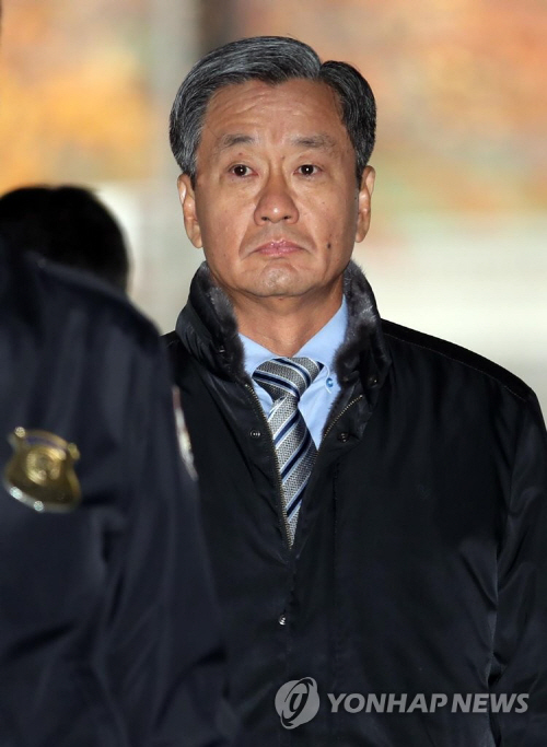 ‘댓글공작’ 이종명 前 국정원 3차장 구속…법원 “증거인멸 염려”