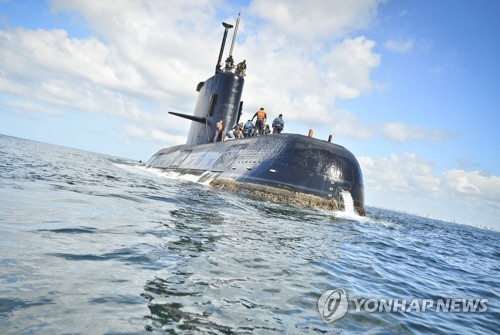 ‘실종’ 아르헨 잠수함 조난신호 탐지…국제 공조 가속화