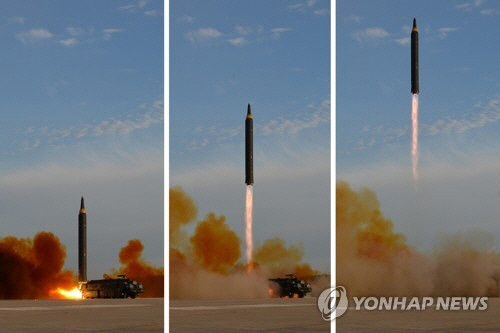 북한 조선중앙통신이 중장거리탄도미사일(IRBM)인 화성-12형 발사 장면을 지난 9월 16일 보도했다./연합뉴스