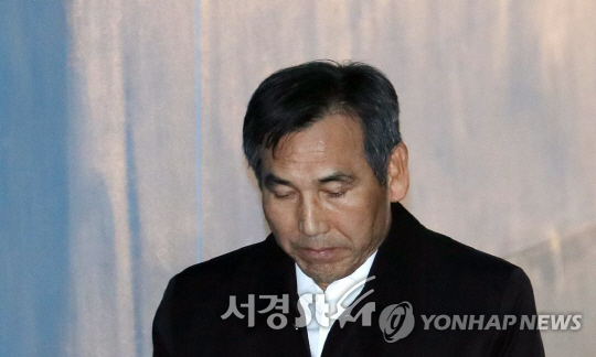 법원, 김관진 이어 임관빈도 석방…“일부 혐의 다툼 여지”