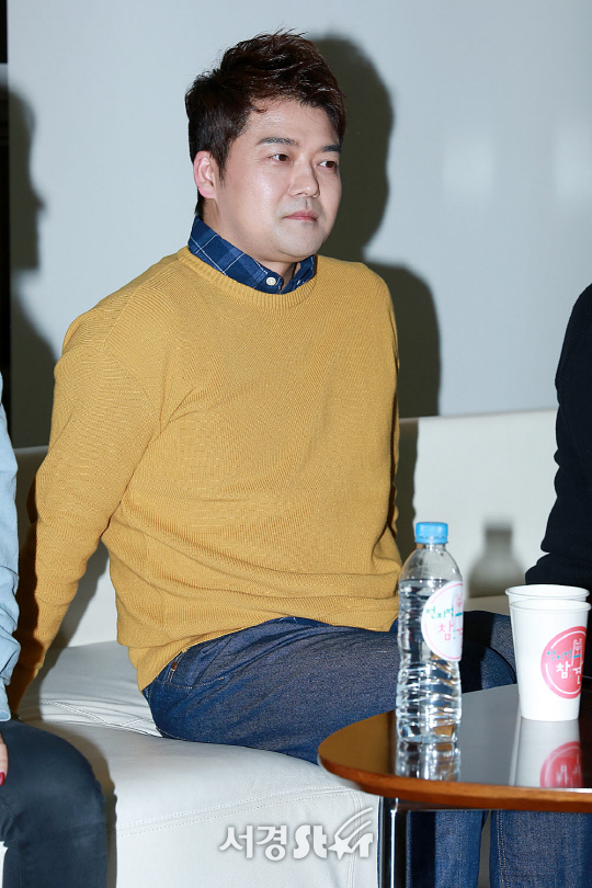 전현무가 27일 오후 서울 마포구 상암동 상암 MBC에서 열린 MBC 파일럿 예능 ‘전지적 참견 시점’ 기자간담회에 참석했다.