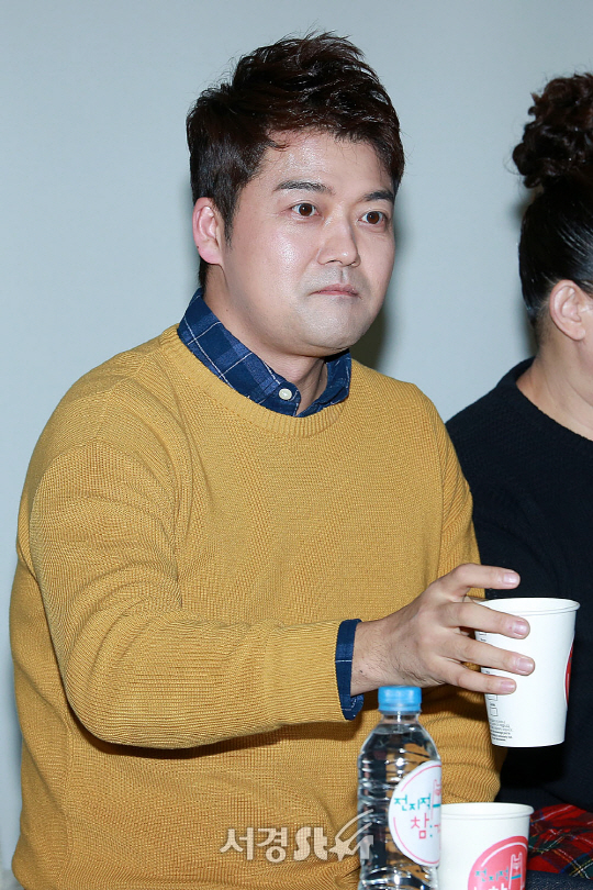 전현무가 27일 오후 서울 마포구 상암동 상암 MBC에서 열린 MBC 파일럿 예능 ‘전지적 참견 시점’ 기자간담회에 참석했다.