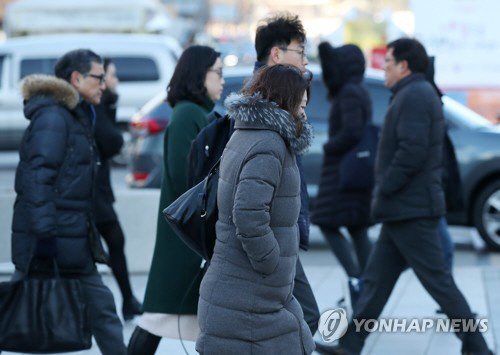 [오늘 날씨] 전국 흐리고 서울 등 수도권 눈·비…‘서울 최고 11도’, ‘미세먼지 나쁨’