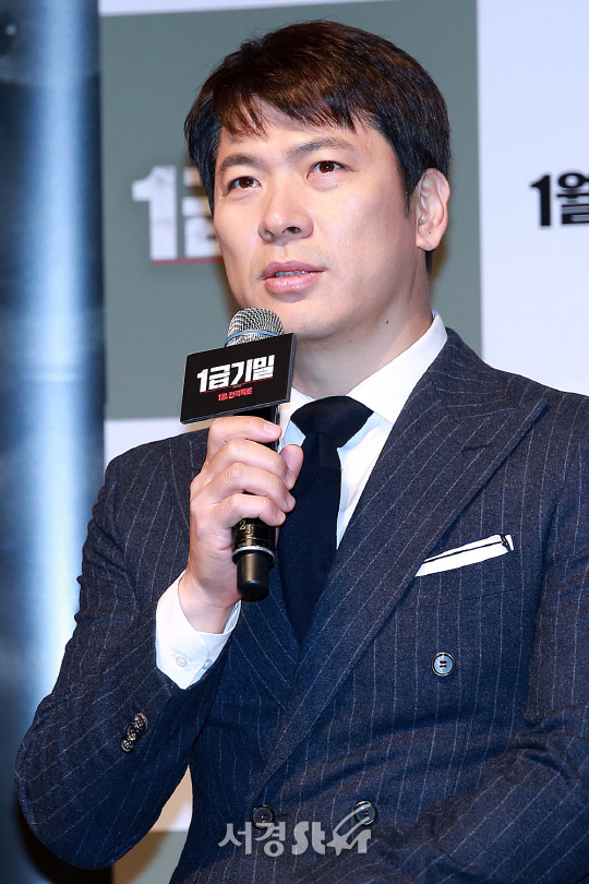 배우 김상경이 11일 오전 서울 강남구 신사동 압구정 CGV에서 열린 영화 ‘1급기밀’ 제작보고회에 참석했다.