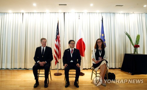 아르헨티나에서 열린 세계무역기구 각료회의에서 미국,일본, 유럽연합이 중국의 무역 관행을 비판했다./연합뉴스