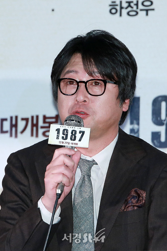 김윤석, 아직도 끝나지않은 영화의 감동! (1987 언론시사회)