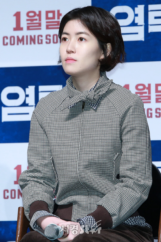 배우 심은경이 19일 오전 서울 강남구 압구정 CGV에서 열린 영화 ‘염력’ 제작보고회에 참석했다.