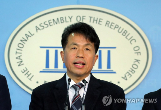 ‘의원직 상실’ 윤종오 “정치판사가 유죄 판결…명백한 탄압”