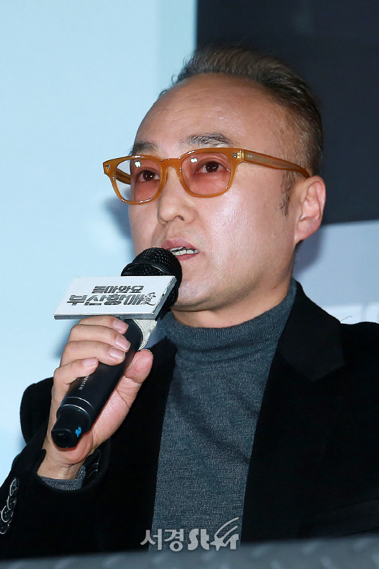 박희준 감독이 26일 오후 서울 용산구 CGV용산아이파크몰에서 열린 영화 ‘돌아와요 부산항애(愛)’ 언론시사회에 참석했다.