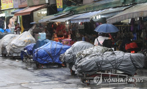 노점상 단속 불만 50대, 화성시청사 들어가 공무원 폭행