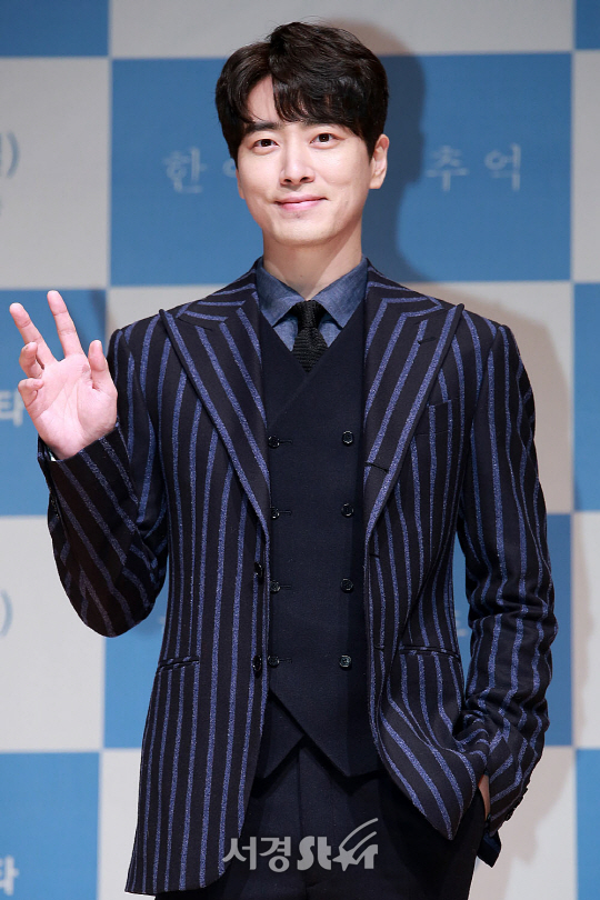 배우 이준혁이 27일 오후 서울 마포구 상암동 JTBC 2층 JTBC홀에서 열린 JTBC드라마 ‘한여름의 추억’ 제작발표회에 참석했다.