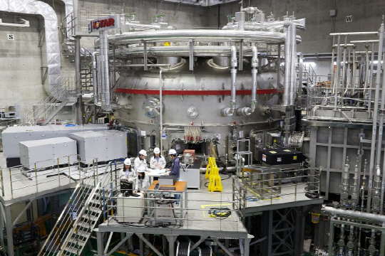 차세대 한국형 초전도 핵융합 연구장치(KSTAR)