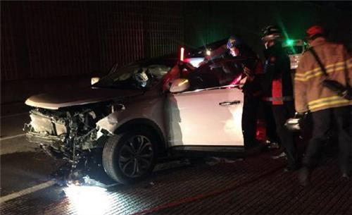 경부고속도로 추돌사고로 2명 사망…도주 운전자 뒤늦게 자수