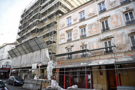3일(현지시간) 강풍에 피해를 입은 프랑스 파리 건물. /파리=신화연합뉴스