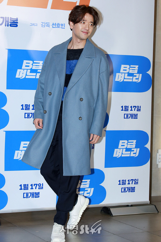 배우 배수빈이 4일 오후 서울 광진구 자양동 건대입구 롯데시네마에서 열린 영화 ‘B급 며느리‘ VIP시사회에 참석했다.
