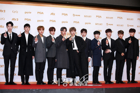 워너원, '포토월 무대 꽉채운 왕자님들' (2018 골든디스크)