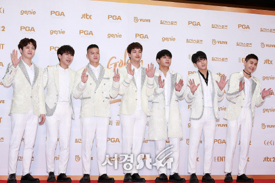 비투비(BTOB), '제주 앞바다에서 바로 건져올려진 은갈치들~' (2018 골든디스크)