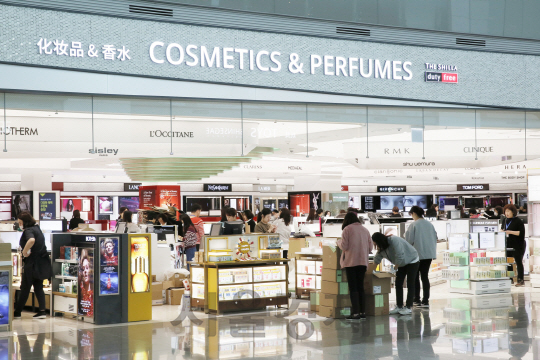 신라면세점 18일 인천제2터미널 개장 “아시아 3대 공항 화장품·향수매장 완성”