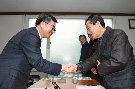 김동연, 최저임금 인상 發 해고 우려에  “상생협력, 국민 자발적으로 퍼져 나가야”