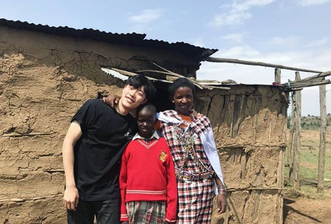‘리틀포레스트’류준열, 휴식기엔 케냐에서 봉사활동 ‘바른 청년’