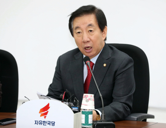 김성태 '文정부, MB 법정 세우려는 정치 한풀이에 경고'