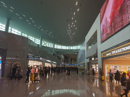 인천국제공항 T2 면세구역. /인천=윤경환기자