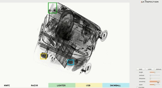 관세청과 ㈜제이엘케이인스펙션이 개발한 인공지능(AI) X-Ray 판독보조시스템이 다양한 위험물품을 동시에 찾아낸 모습