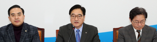 우원식 “법사위 체계·자구심사 폐지가 오만?...한국당 뻔뻔함의 극치”