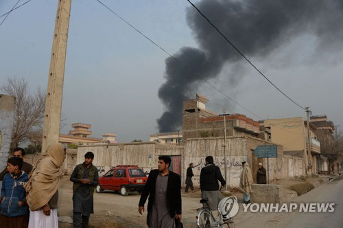 IS, 아프간서 아동구호단체 자폭테러…3명 사망·26명 부상