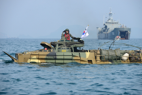 [권홍우의 무기이야기] '코브라골드 훈련'의 한국 해병, 세계 2위 맞나