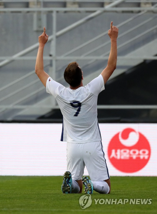 [한국-라트비아] 김신욱, A매치 4경기 연속골 작렬…1-0 승리