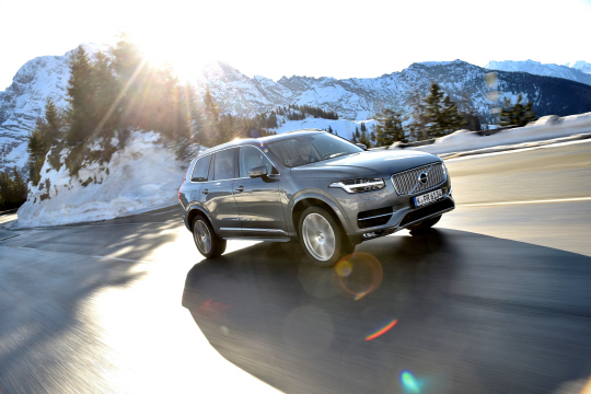 [수입차 신차전쟁] 볼보 올 뉴 XC90 '주행·안전·디자인' 다 갖춘 팔방미인 SUV